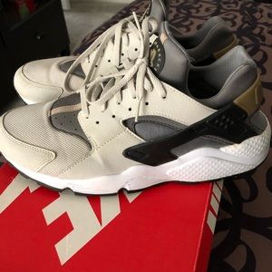Light Grey and Black Men’s Nike Huarache’s